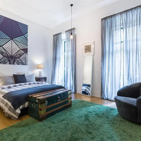 House Sao Bento بيت ضيافة Lisboa