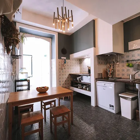 House Sao Bento 2*