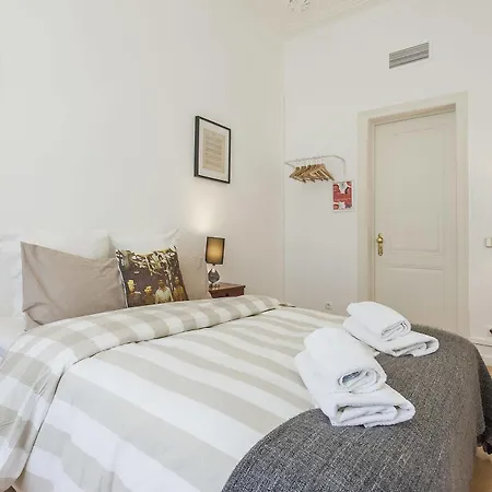 House Sao Bento 2* ליסבון